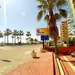 Flamingo Beach & Panzió Mahmutlar