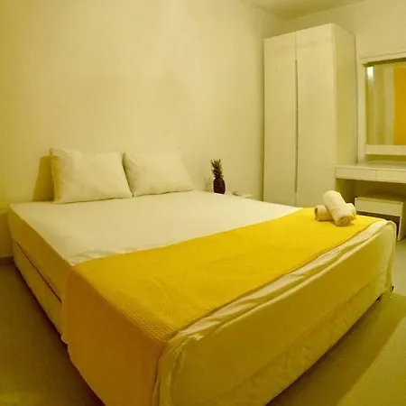 Oda ve Kahvaltı Flamingo Beach & *