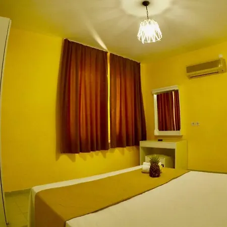 Oda ve Kahvaltı Flamingo Beach &