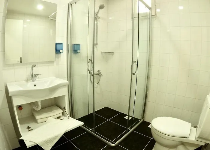 Flamingo Beach & Bed & Breakfast